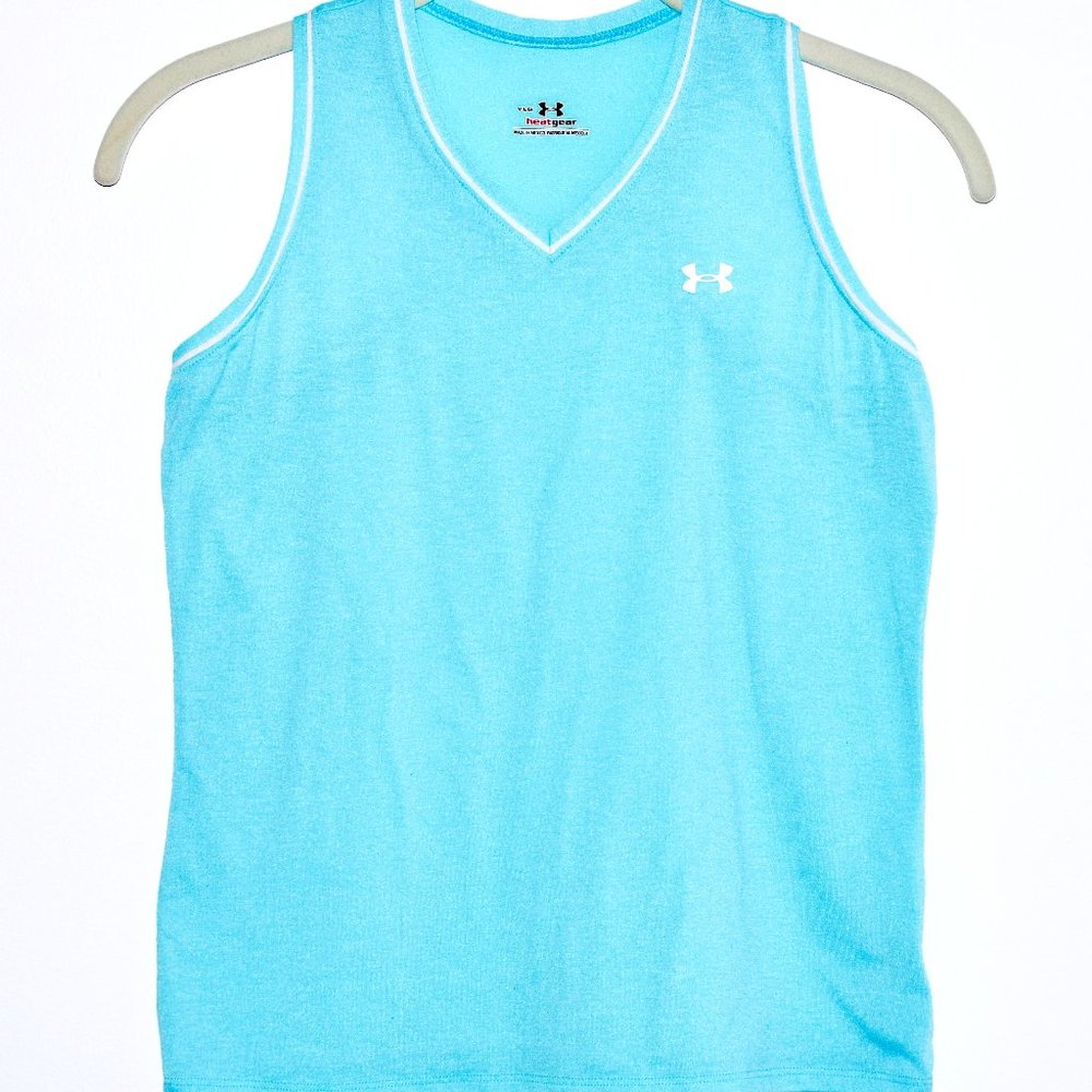 Under Armour Heatgear V-Neck Sleveless Racerback TankTop - Large